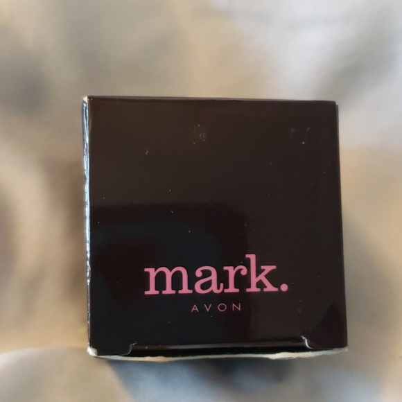 AVON MARK JEWELRY - Picture 3 of 3